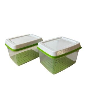 Rubbermaid FreshWorks Fruit and Produce Saver Storage Containers (Set of 2)